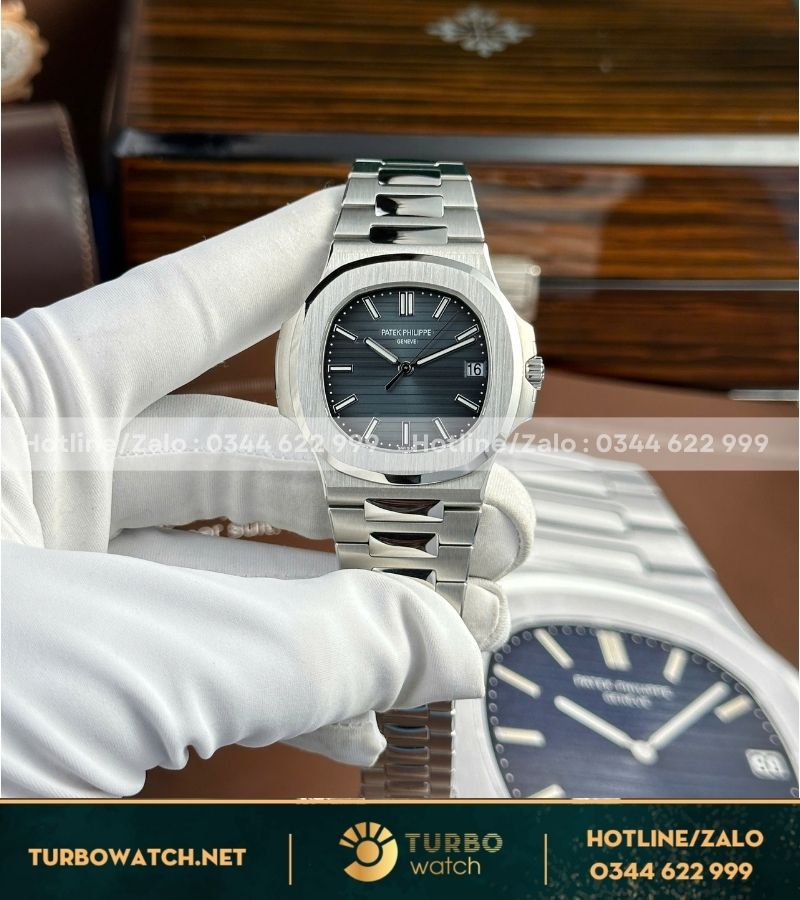 Đồng hồ Patek Philippe Nautilus 5711 blue tinh chỉnh toàn bộ