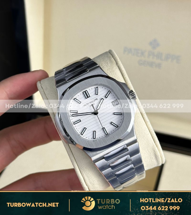 Đồng hồ Patek Philippe Nautilus 5711 white dial replica