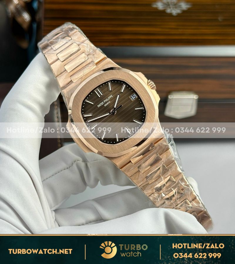 Đồng hồ Patek Philippe Nautilus 5711R tinh chỉnh mặt bọc vàng siêu nét