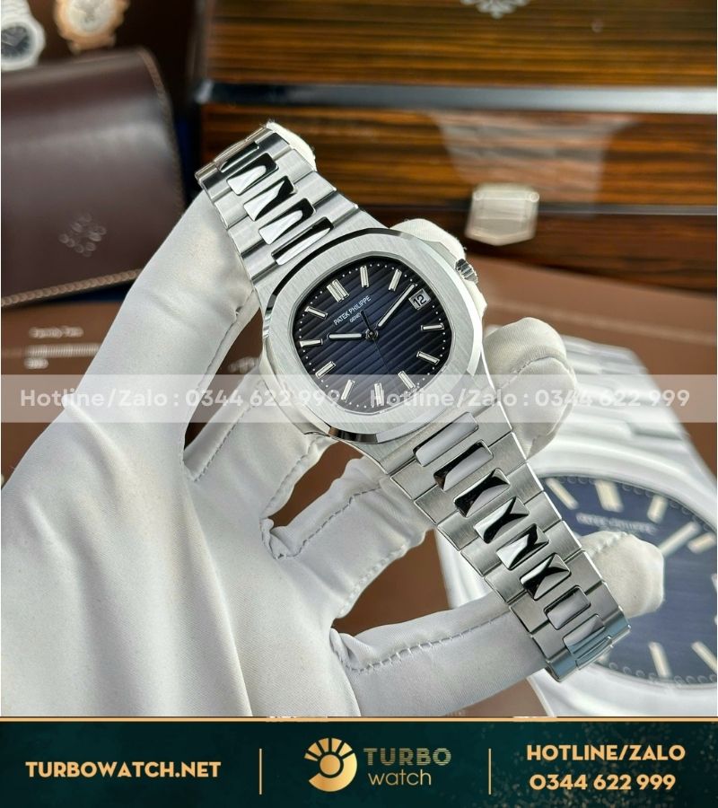 Đồng hồ Patek Philippe Nautilus 5811 blue tinh chỉnh toàn bộ