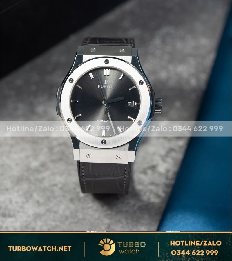 Hublot Classic Fusion titan 42mm Racing gray replica