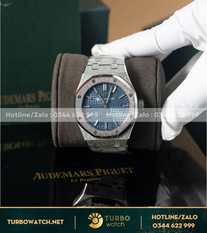 Đồng hồ Audemars Piguet 15450 Fosted gold mặt số xanh trải tia blue dial