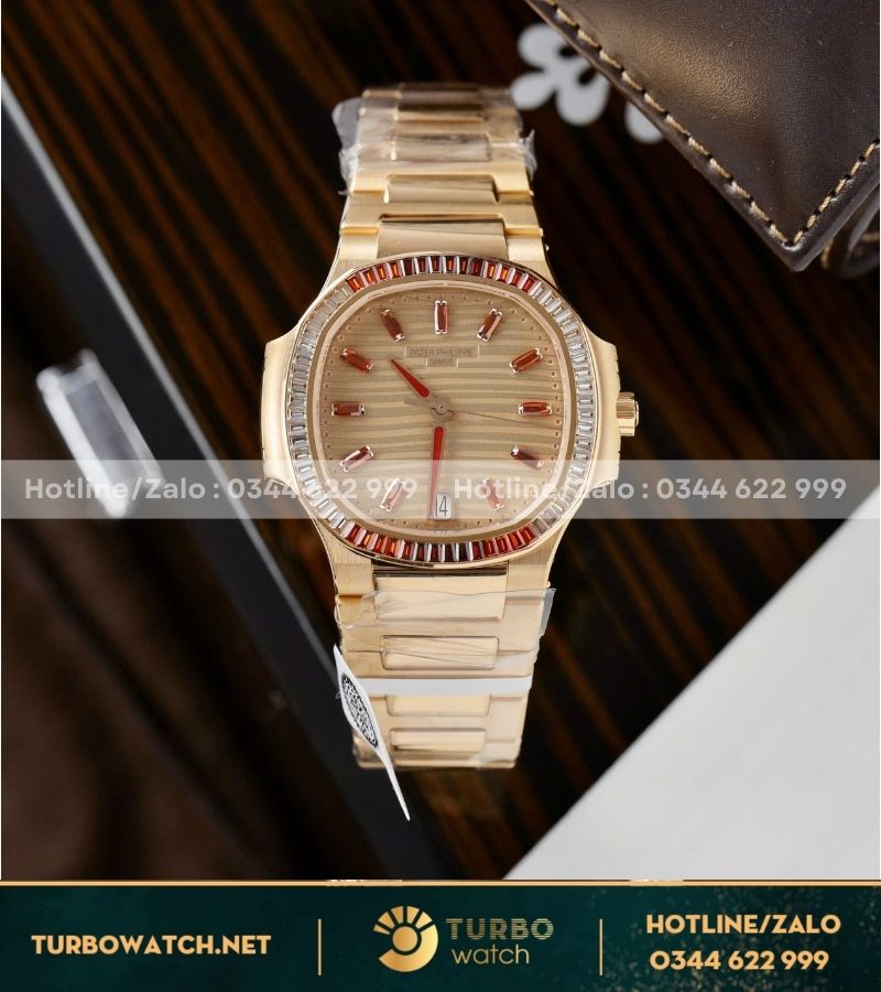 Đồng hồ Patek Philippe Nautilus 7118/1300R bọc vàng thật replica