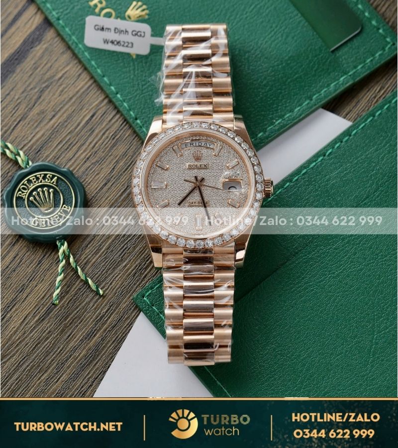 Đồng hồ Rolex Day-Date M228345RBR bọc vàng full moissanite