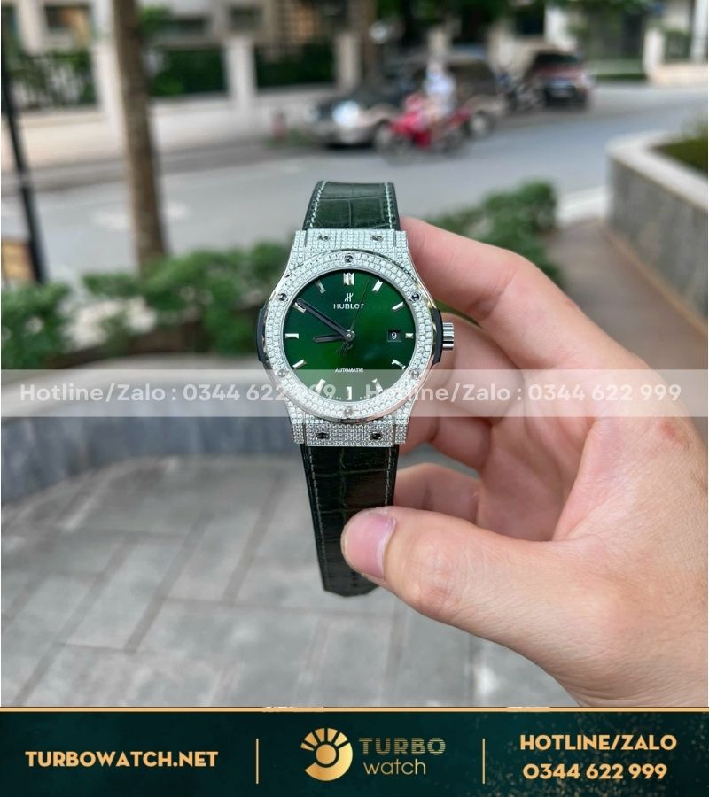 Hublot Classic Fussion JJF 42mm Full Kim Cương Moissanite green dial