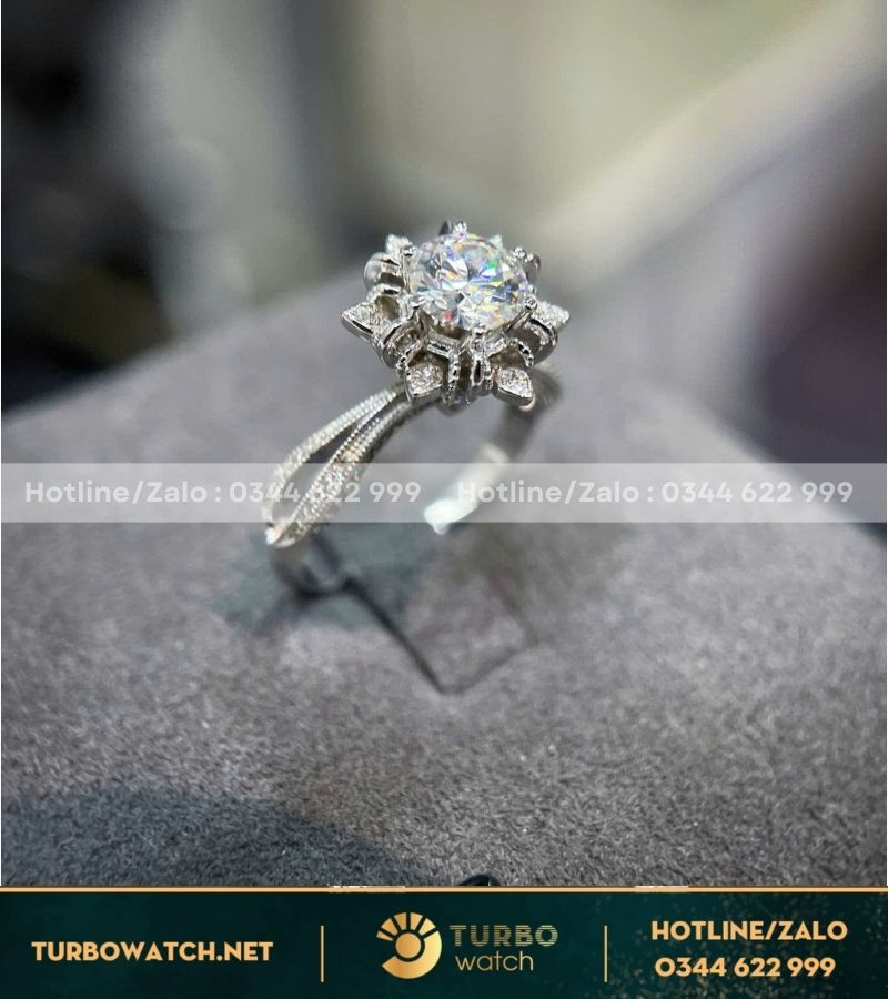 Nhẫn nữ thiết kế vàng 18k,kim moissanite N096