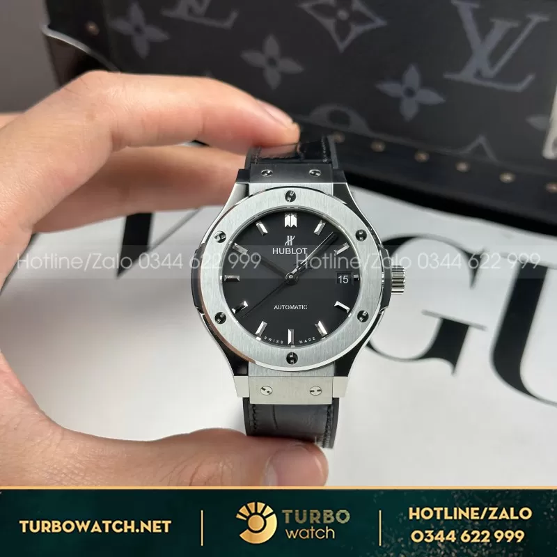Đồng Hồ Hublot Classic Fusion Titanium Black Replica 1:1 Nhà Máy JJF 38mm