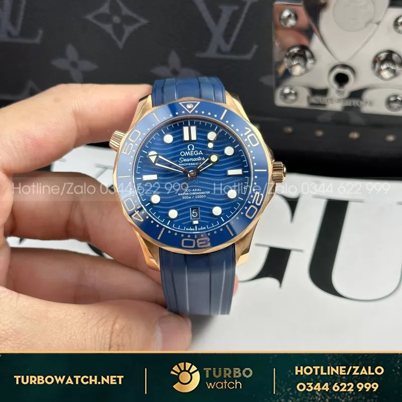 Đồng Hồ Omega Seamaster Diver 300M Replica 1:1 Mặt Số Xanh Dương VSF 42mm