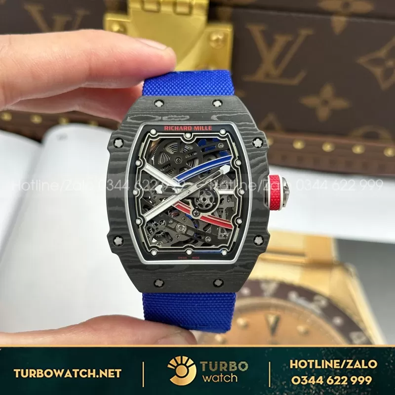 Đồng Hồ Richard Mille Chế Tác RM67-02 Vỏ Carbon Siêu Mỏng Siêu Nhẹ 37 Grams 38.7×47.52mm