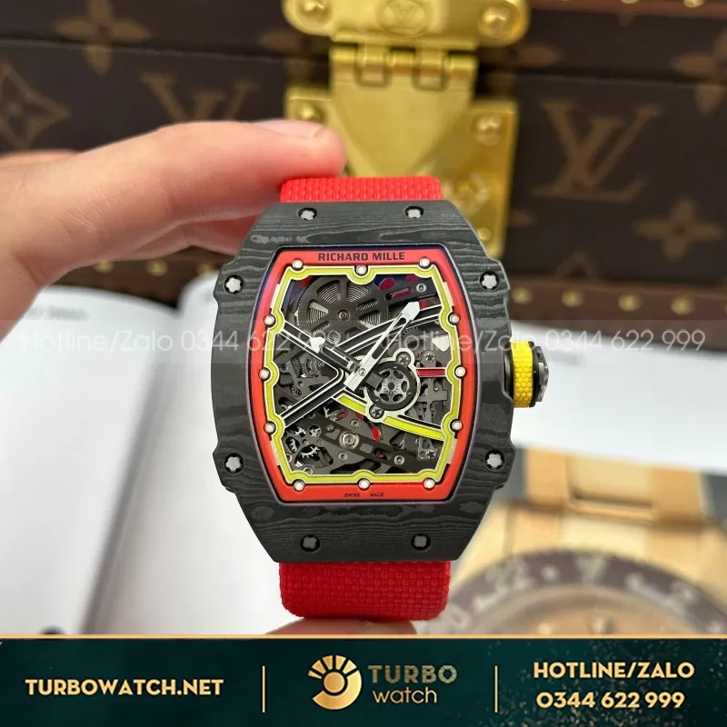 Đồng Hồ Richard Mille Chế Tác RM67-02 Vỏ Carbon Siêu Mỏng Siêu Nhẹ 37 Grams 38.7×47.52mm