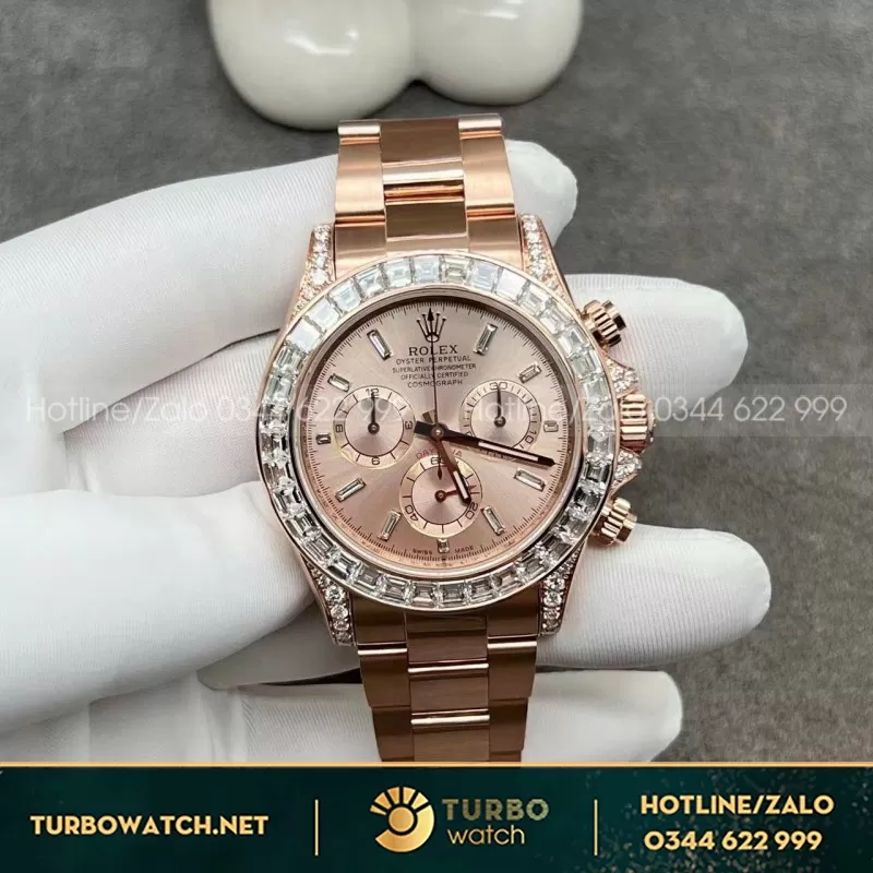 Đồng Hồ Rolex Daytona 126595TBR Chế Tác Bọc Vàng Đính Kim Cương Moissanite Baguette 40mm