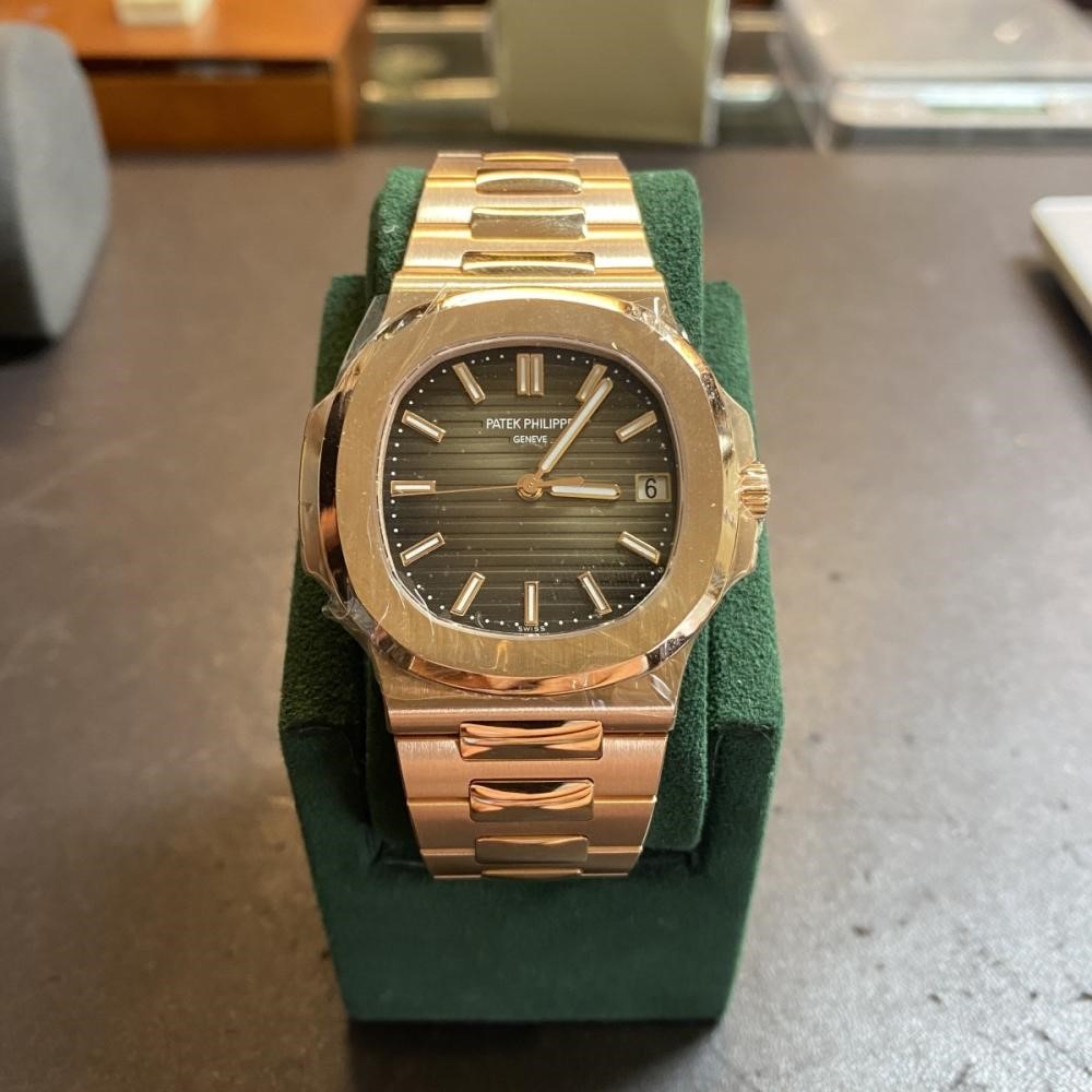 Quy trình sản xuất đặc biệt và khắt khe đã mang lại những giá trị tuyệt vời cho đồng hồ Patek Philippe Nautilus 5711r fake 1