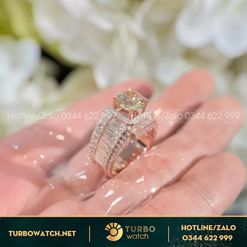Nhẫn Nam Thiết Kế Vàng 18K Moissanite