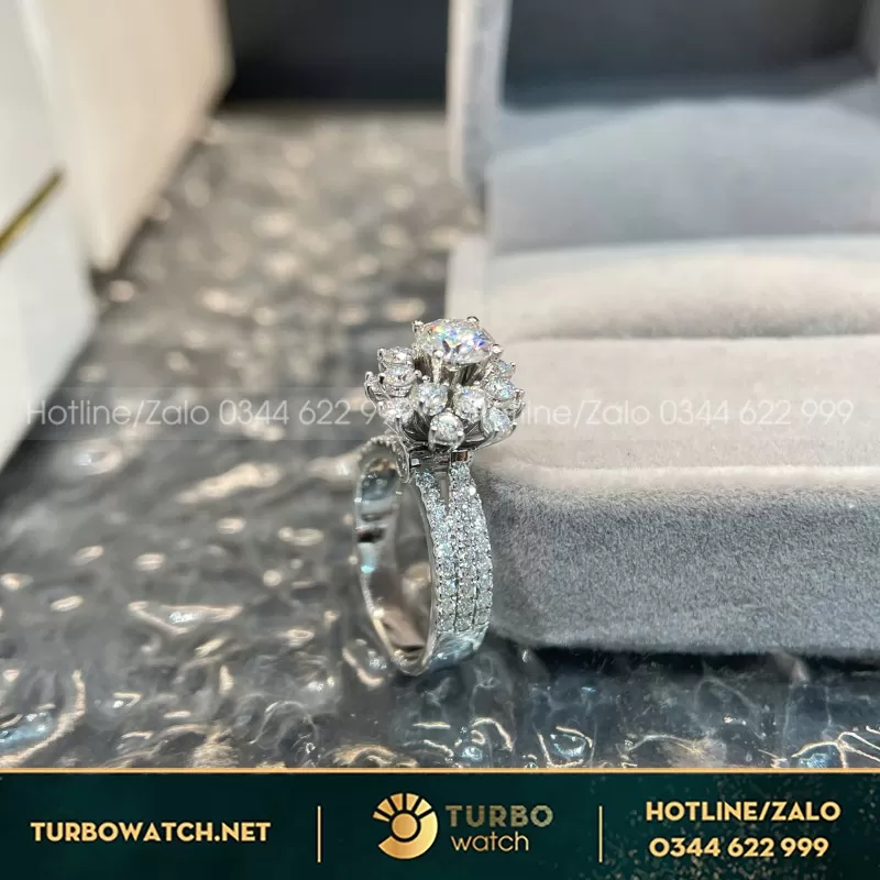 Nhẫn Nữ Thiết Kế Vàng 18K Moissanite