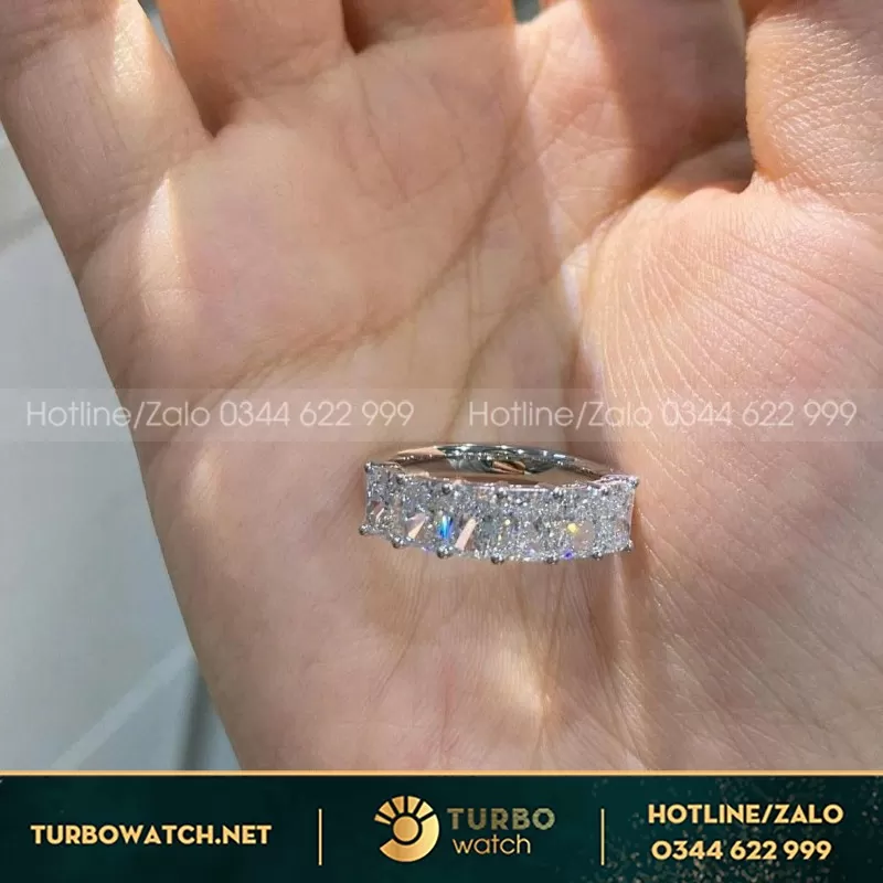 Nhẫn Nữ Thiết Kế Vàng Trắng 18K Kim Cương Thiên Nhiên