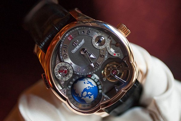 Đồng hồ Greubel Forsey GMT replica tạo ra cơn sốt thị trường