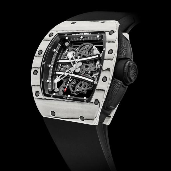Thiết kế lộ cơ của đồng hồ Richard Mille 61 01 replica
