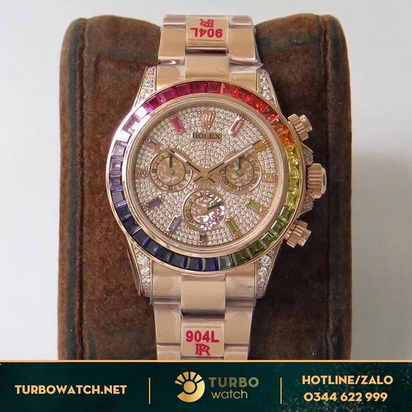 Thiết kế ấn tượng của chiếc đồng hồ Rolex Cosmograph Daytona 116595Rbow Replica với những viên kim cương tạo hiệu ứng cầu vồng vô cùng cuốn hút