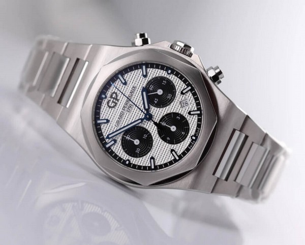 Chức năng bấm giờ giữa hai phiên bản đồng hồ Rolex Cosmograph Daytona 116595Rbow Replica và đồng hồ Girard-Perregaux Laureato Chronograph Replica đều là dấu ấn nổi bật của hai cỗ máy