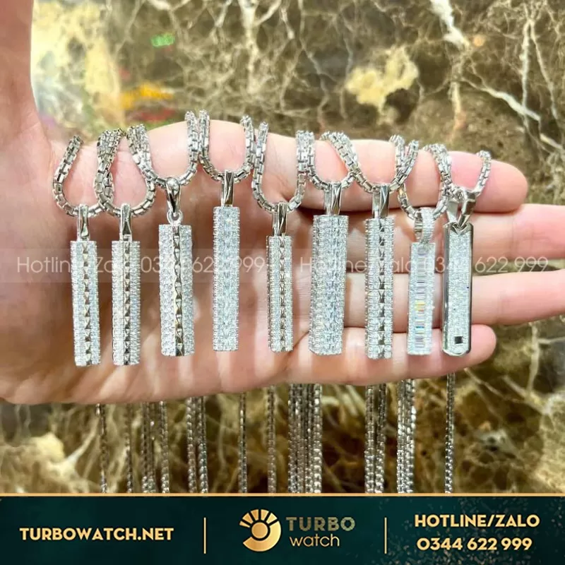 Vỏng Cổ Thiết Kế Vàng 10K Moissanite